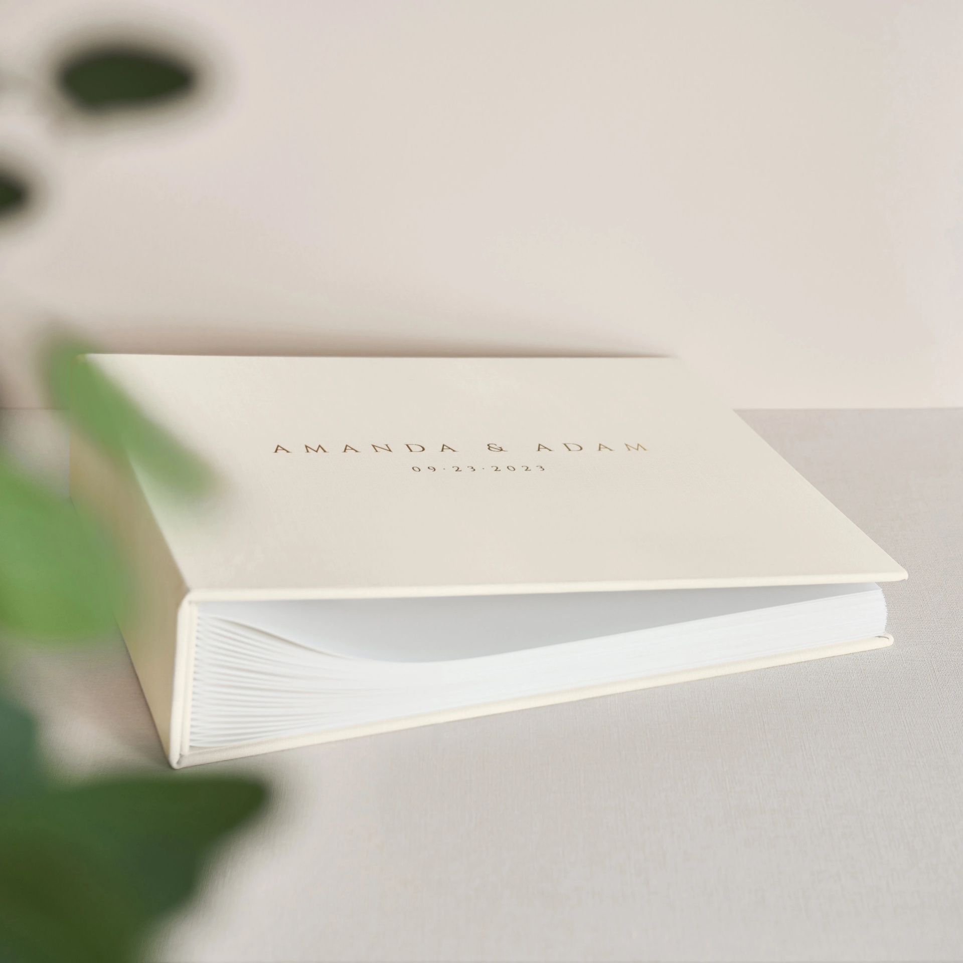 Linen Extra Large Traditional Album - Image 2