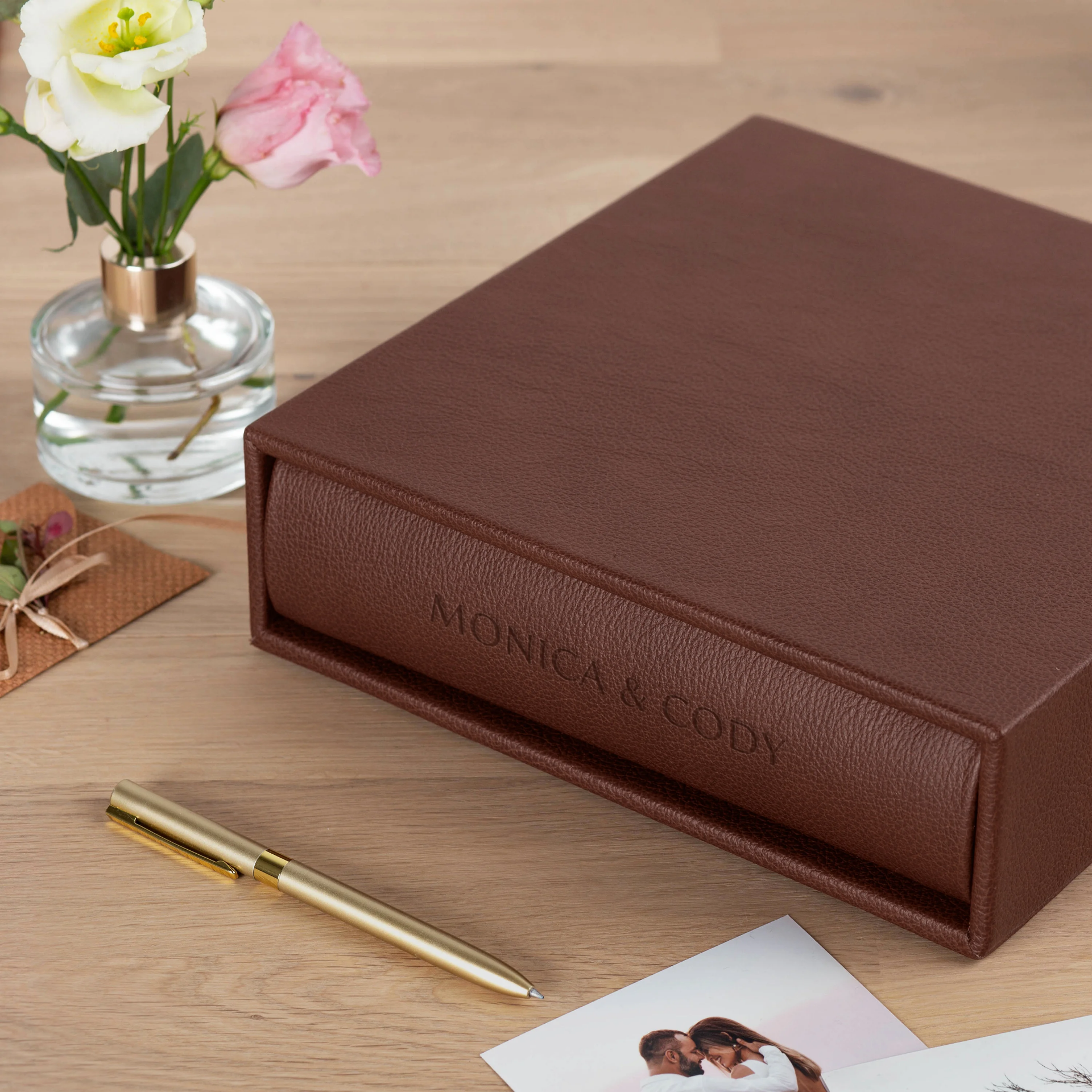 Leather Slip In Photo Album for 200 4x6 or 5x7 Photos - Image 5