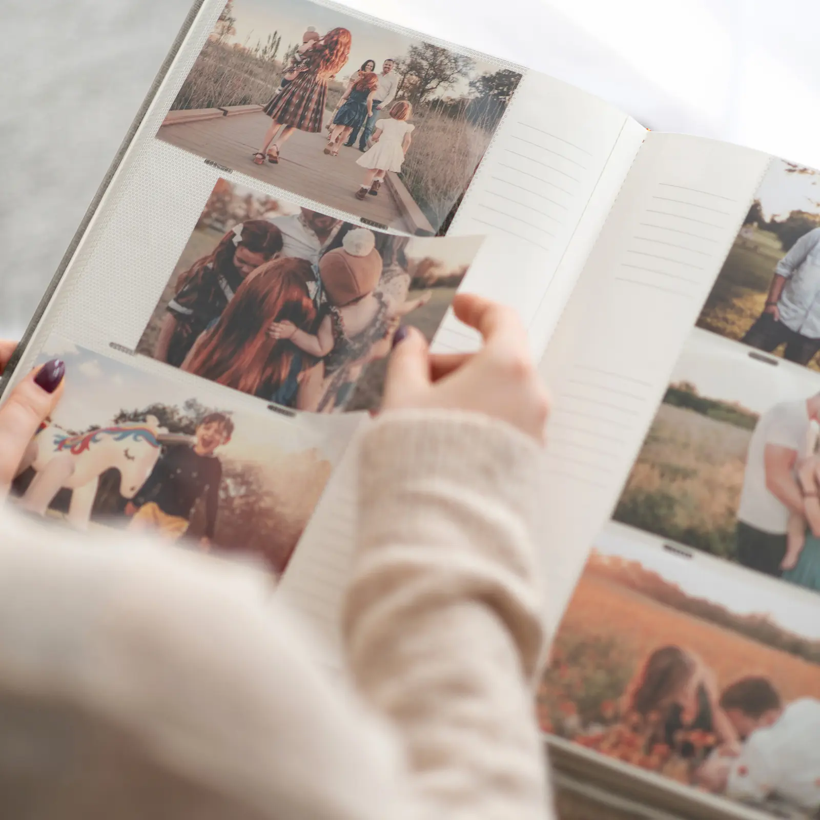 Linen Slip In Photo Album for 300 4x6 Photos - Image 5