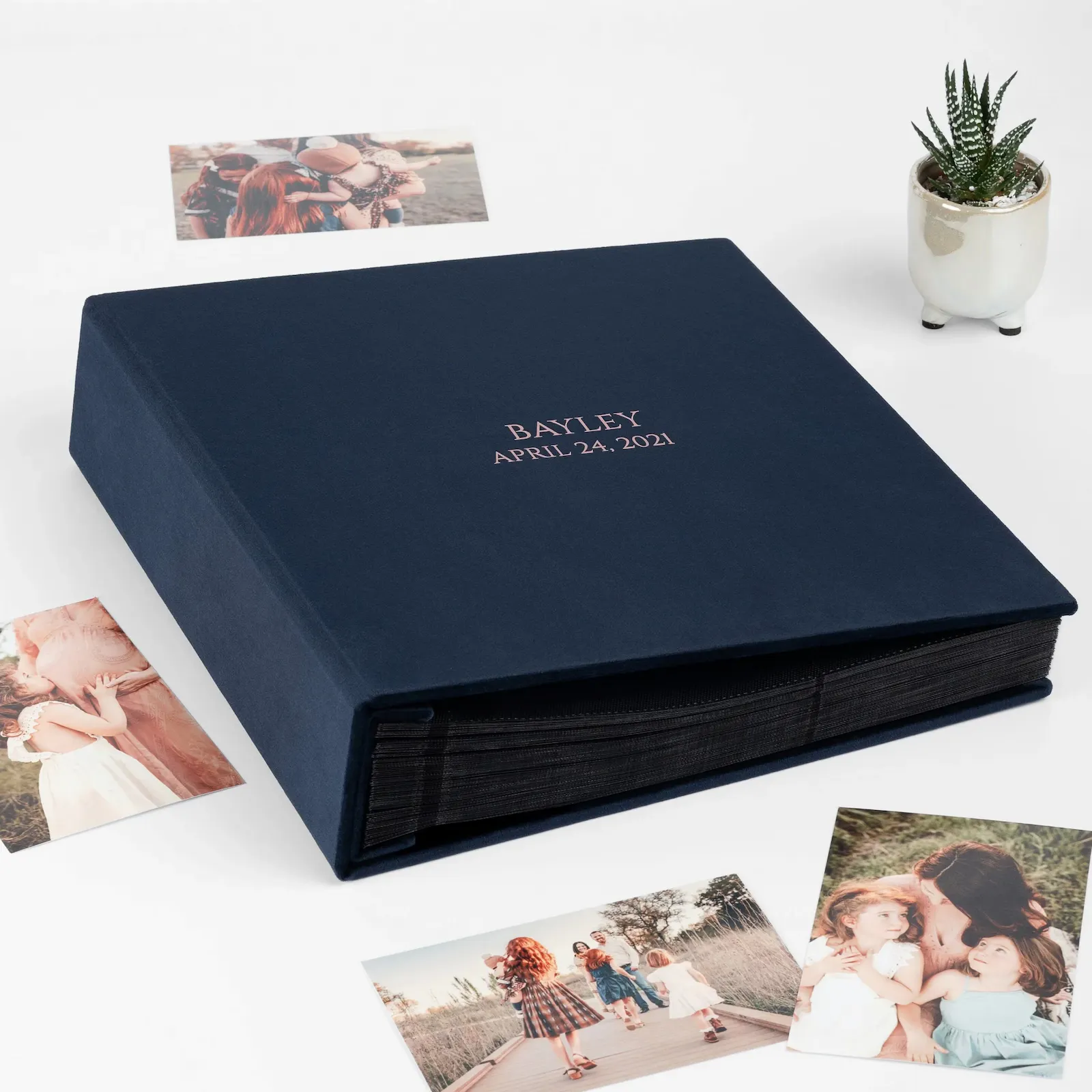 Velvet Slip In Photo Album for 100-1000 4x6 Photos - Image 4