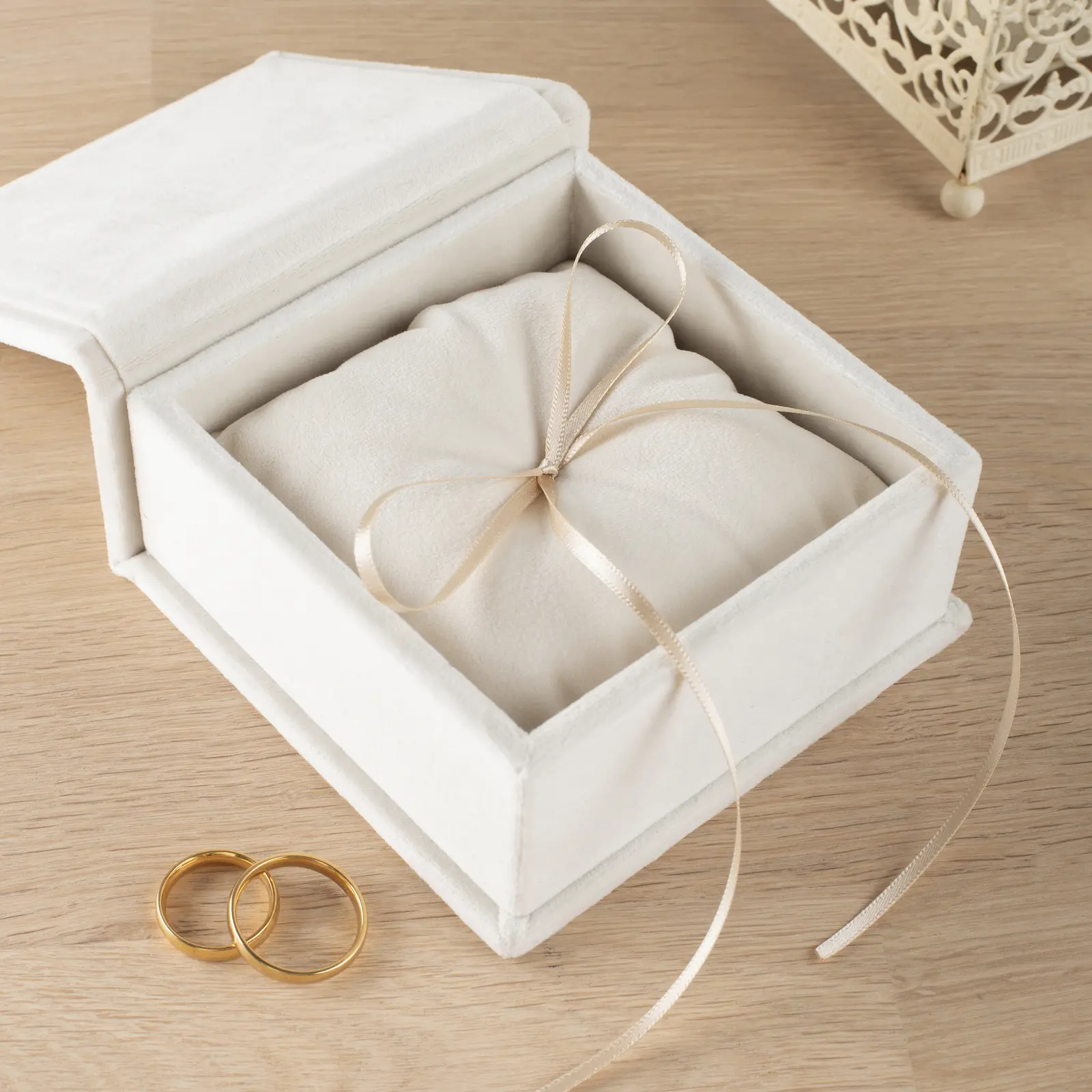 Velvet Ring Bearer Box - Image 5