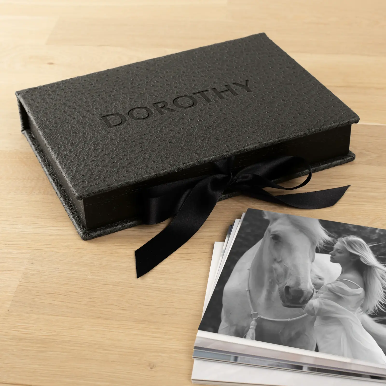 Vinyl Folio Box with 20 Printed Photocards, Ribbon Closure - Image 6