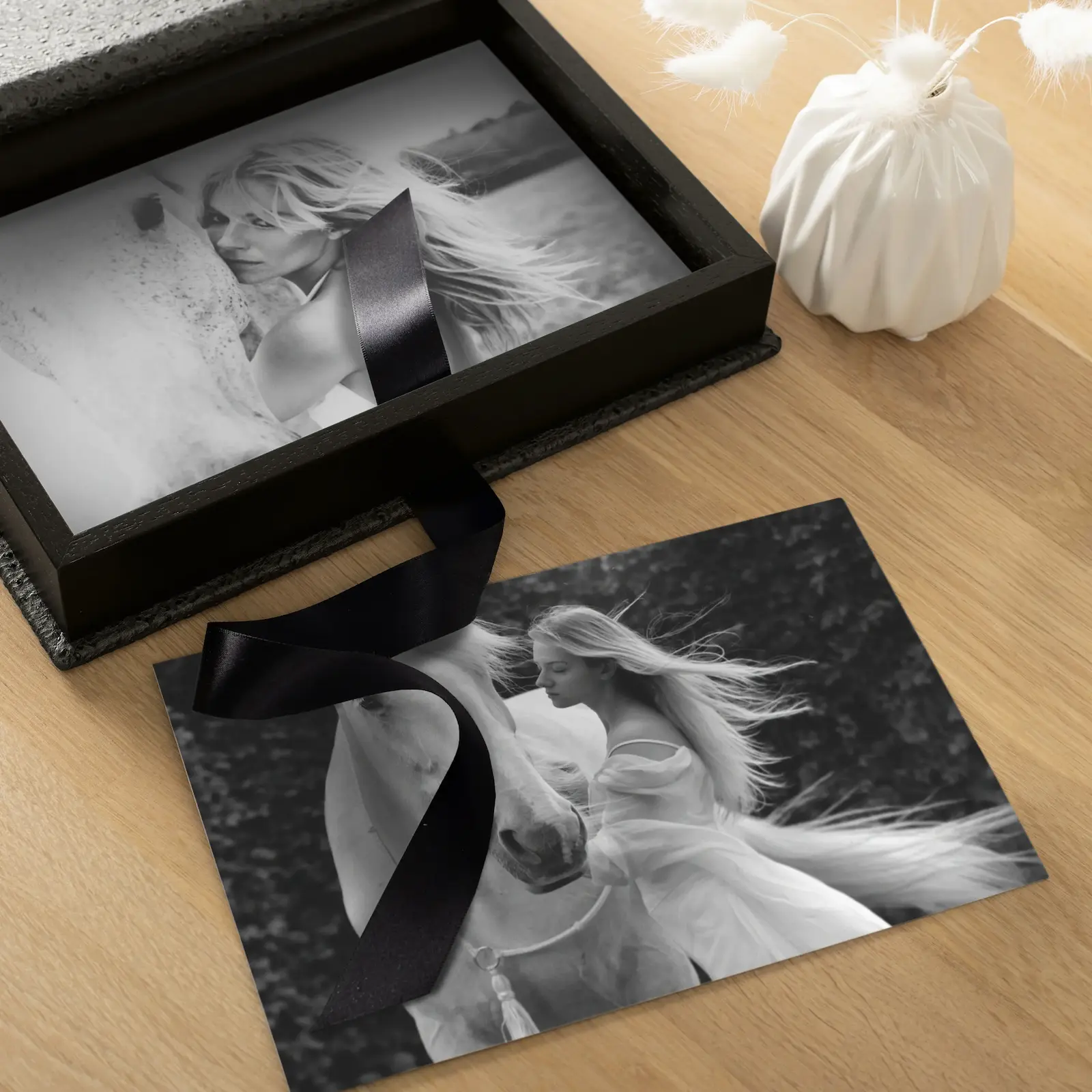 Vinyl Folio Box with 20 Printed Photocards, Ribbon Closure - Image 2