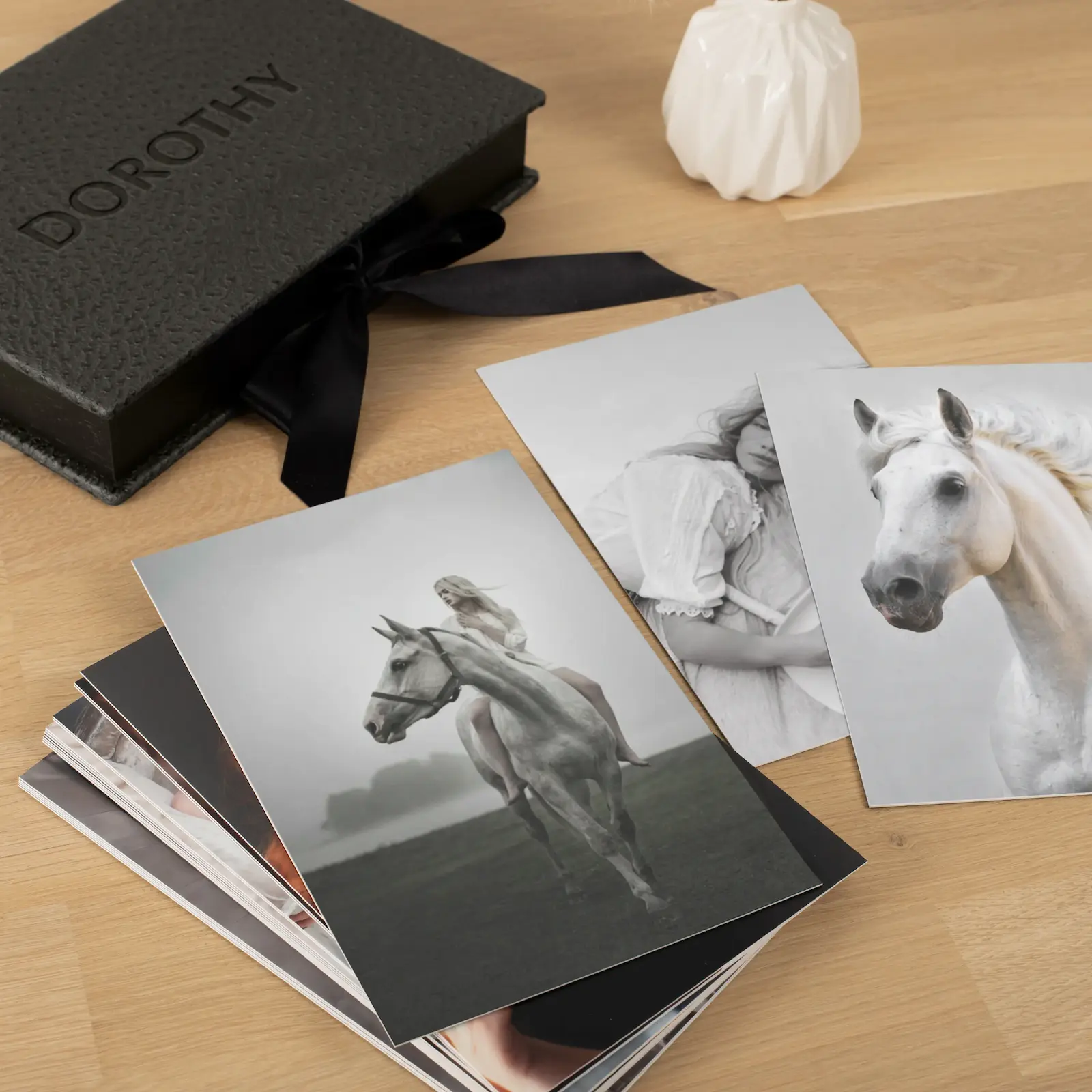 Vinyl Folio Box with 20 Printed Photocards, Ribbon Closure - Image 4