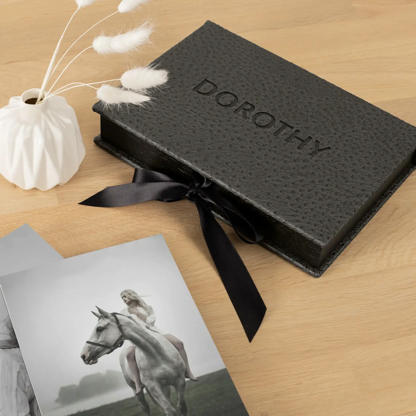 Vinyl Folio Box with 20 Printed Photocards, Ribbon Closure - Image 3