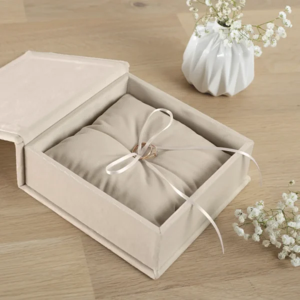 Velvet Ring Bearer Box