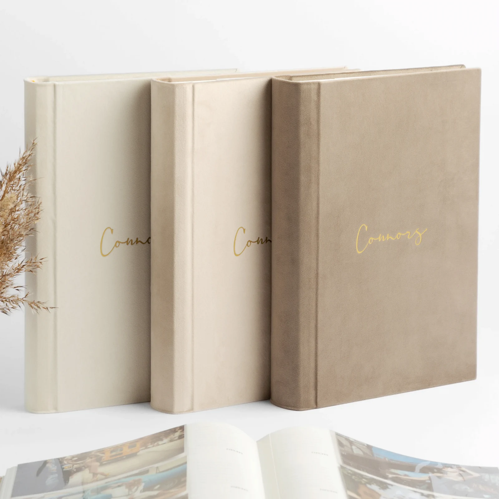 Velvet Slip In Photo Album for 300 4x6 Photos - Image 2