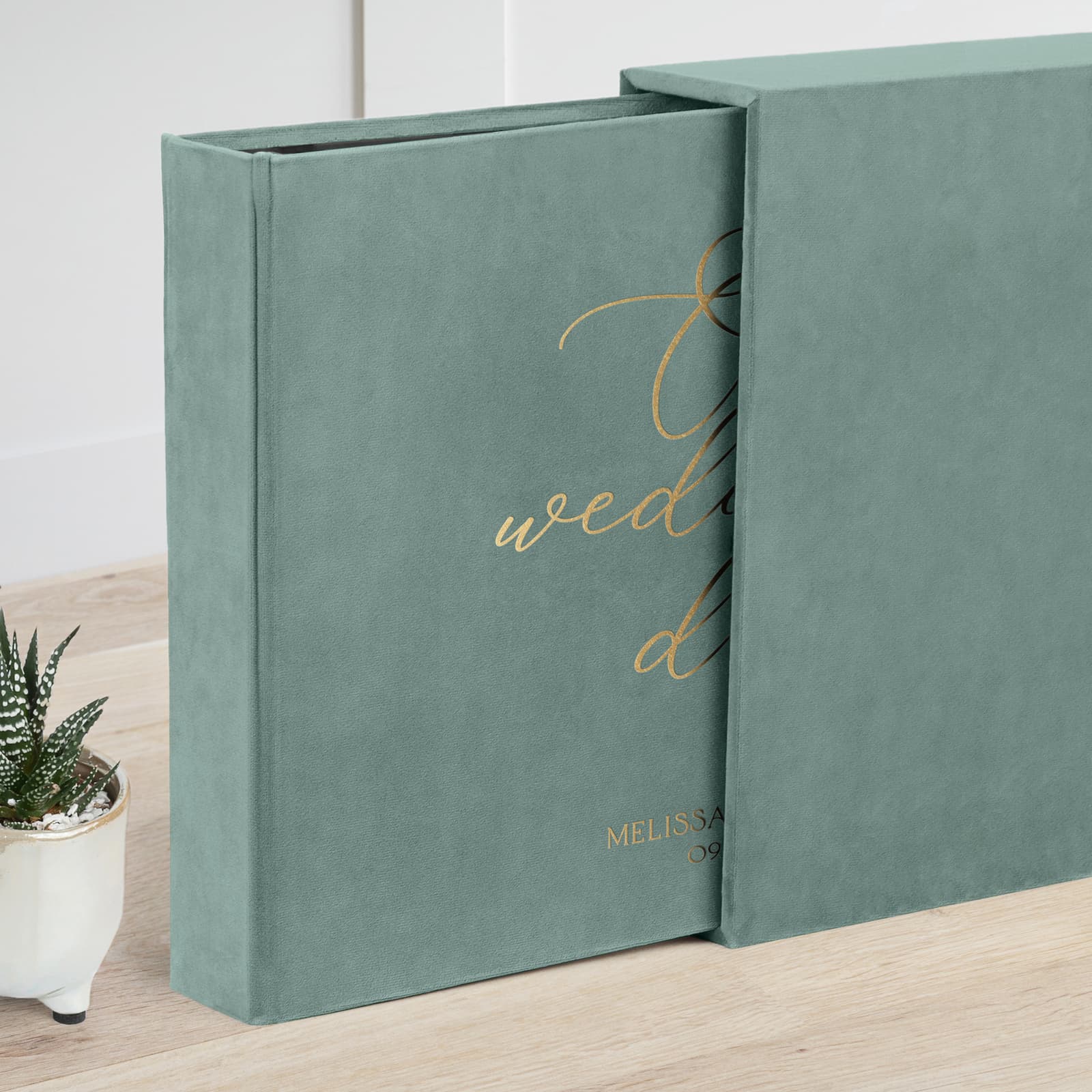 Velvet Slip In Photo Album for 120-1200 4x6 Photos - Image 7