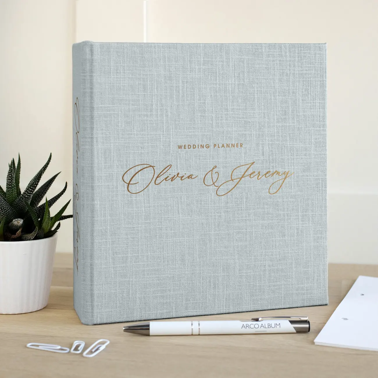 Linen Wedding Planner - Image 3