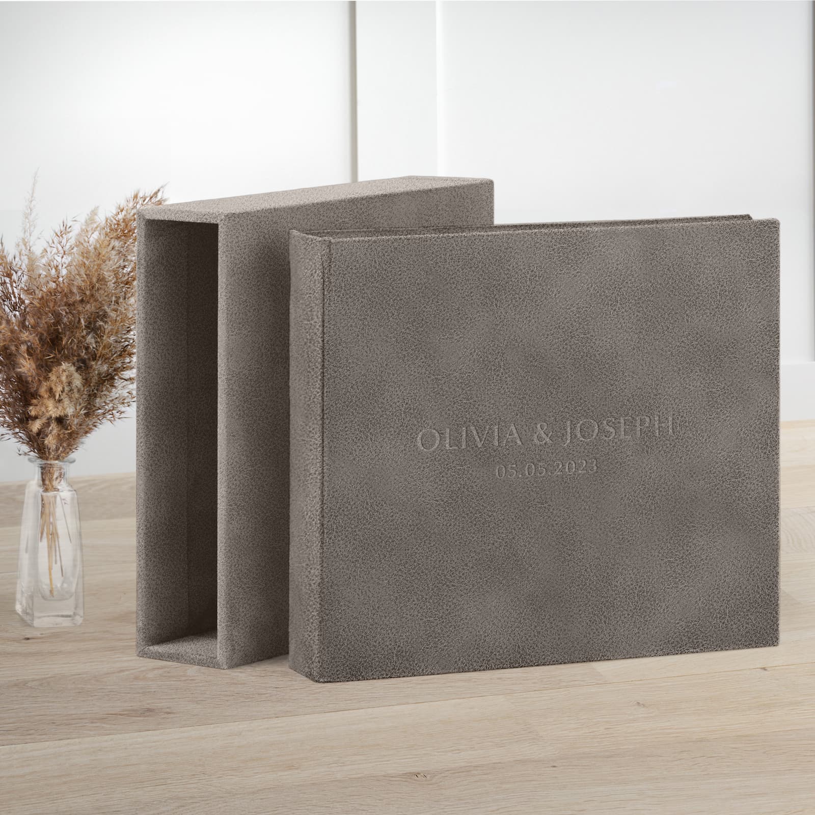 Eco Leather Slip In Photo Album for 120-1200 4x6 Photos - Image 6