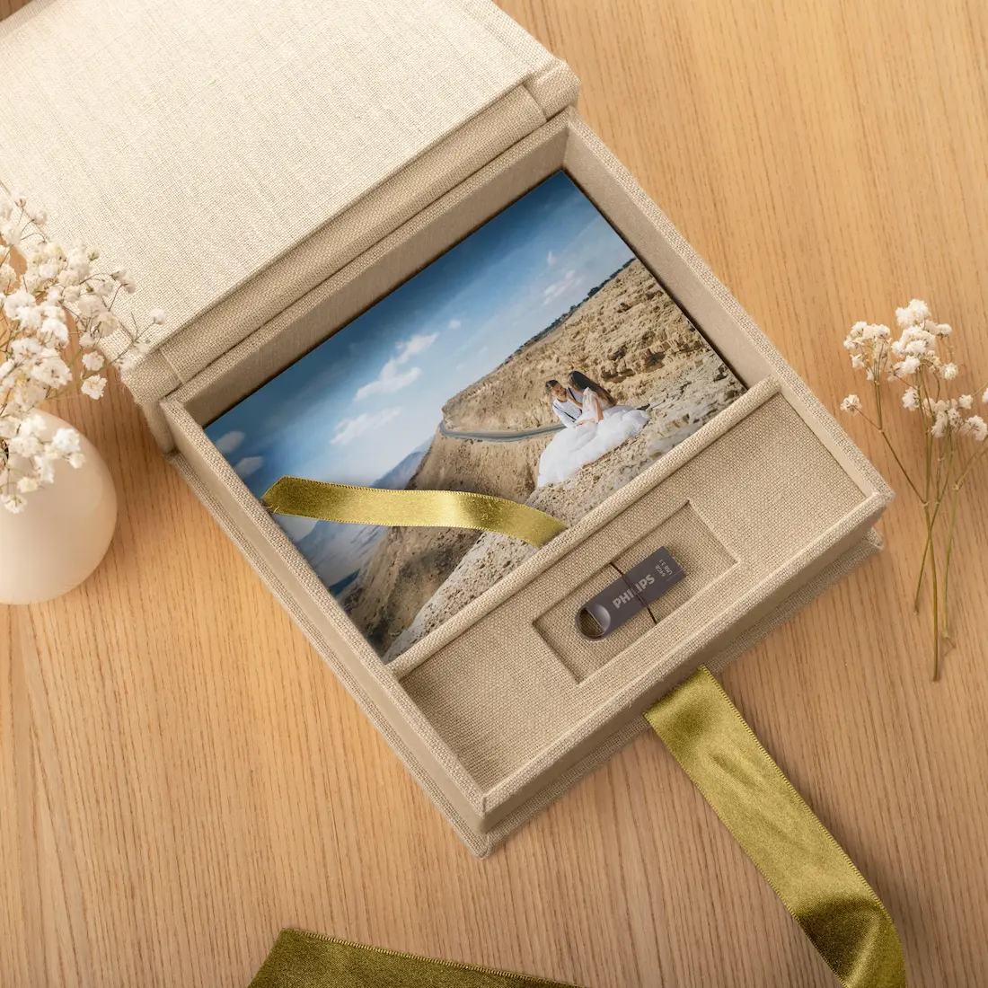 Linen Folio Box with 20 Printed Photocards, Ribbon Closure - Image 2