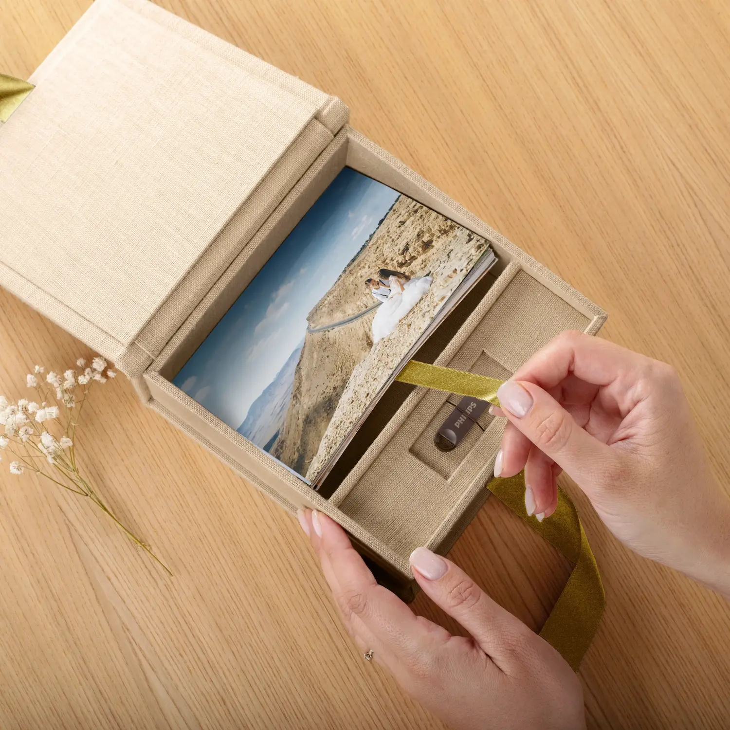 Linen Folio Box with 20 Printed Photocards, Ribbon Closure - Image 5