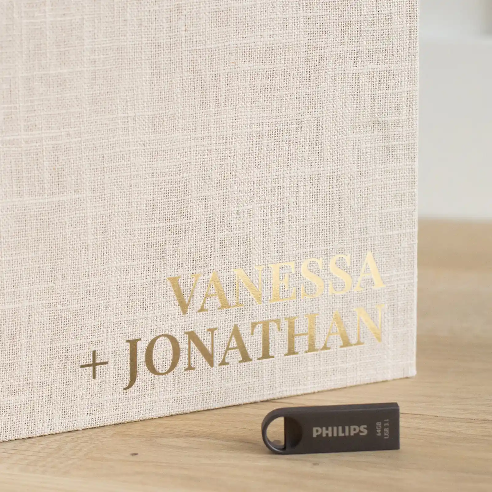 Linen USB Box - Image 4