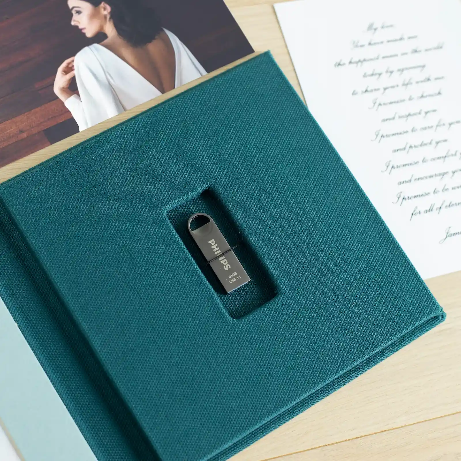 Linen USB Box - Image 3