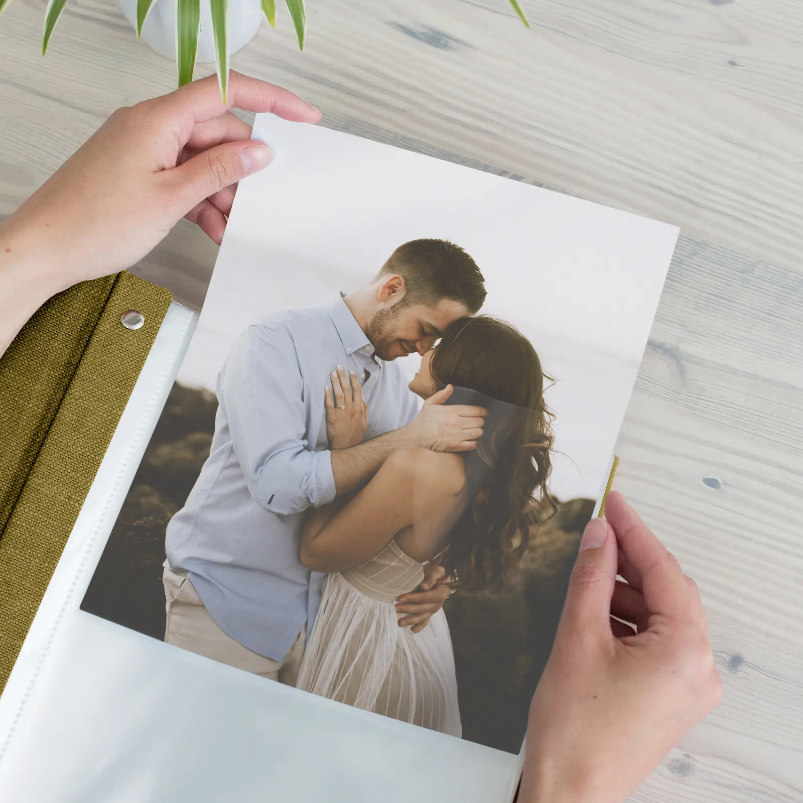 Linen Slip In Photo Album for 8x10 Photos - Image 4
