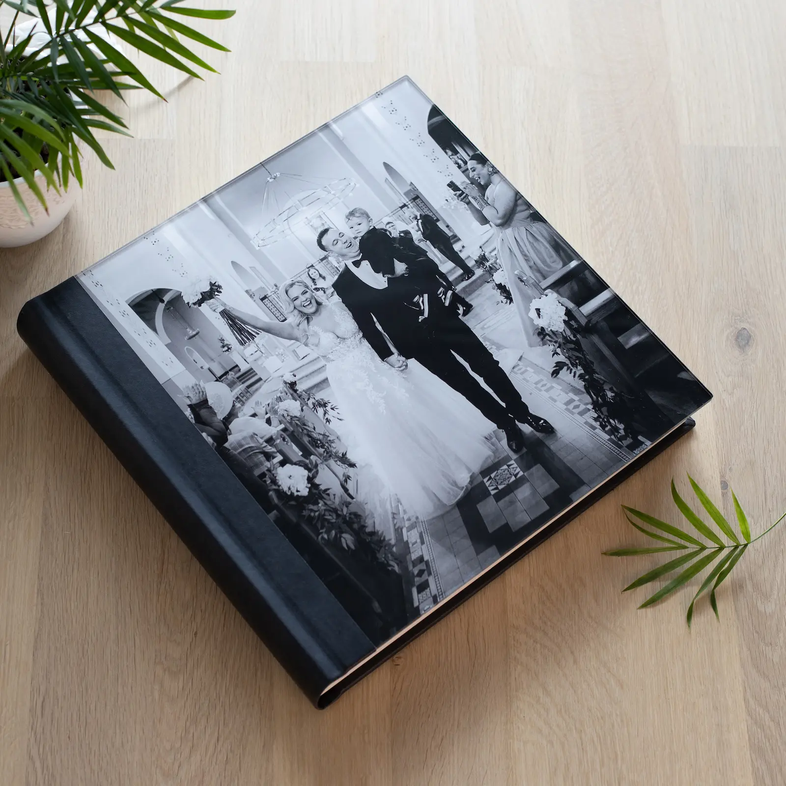 Eco Leather Lay Flat Photo Album, Glass Cover - Image 4