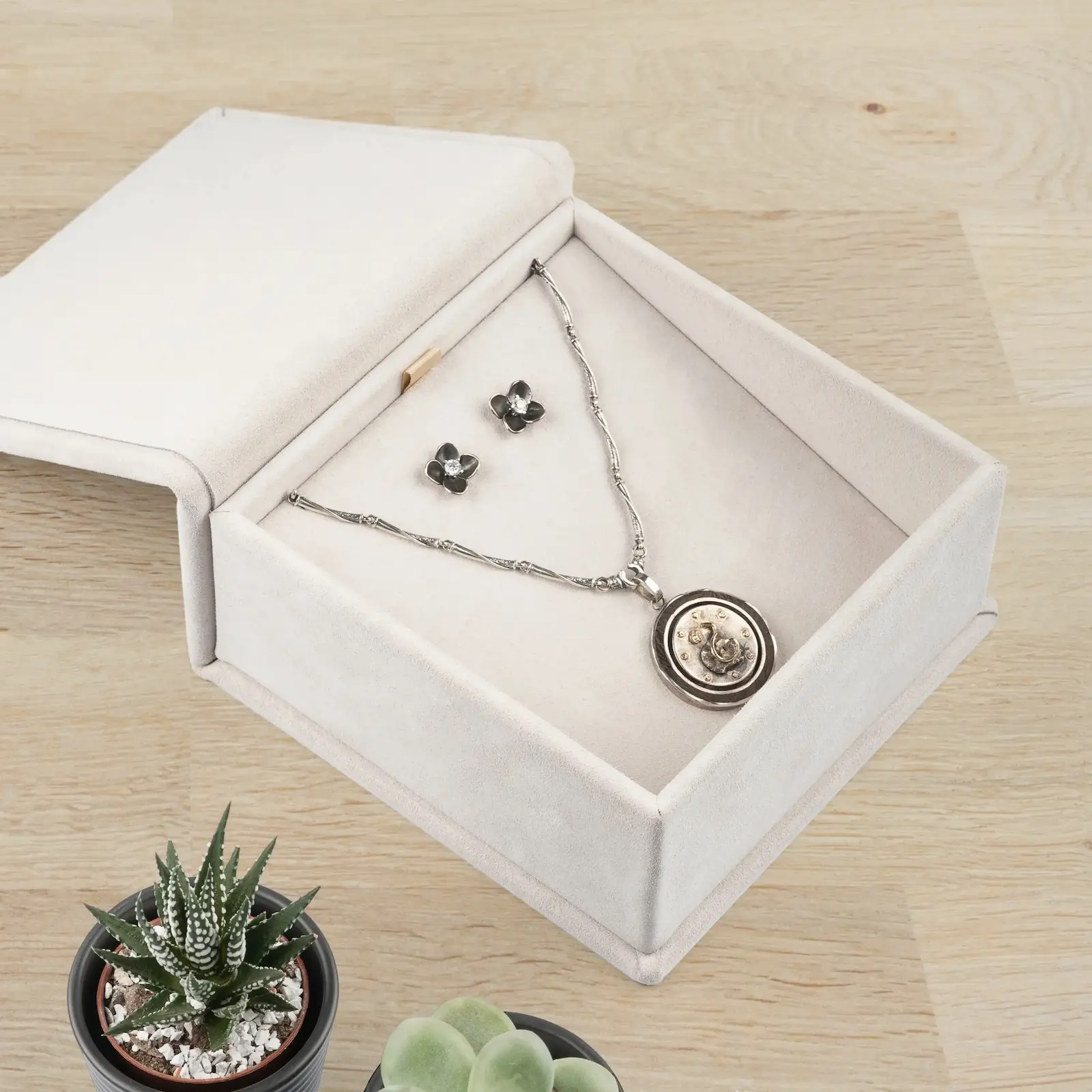 Suede Necklace Gift Box - Image 4