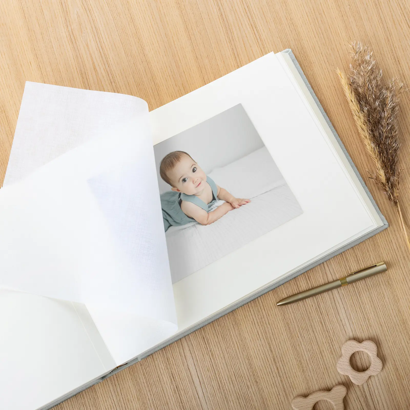 Linen Traditional Baby Photo Album, Photo Window - Image 4