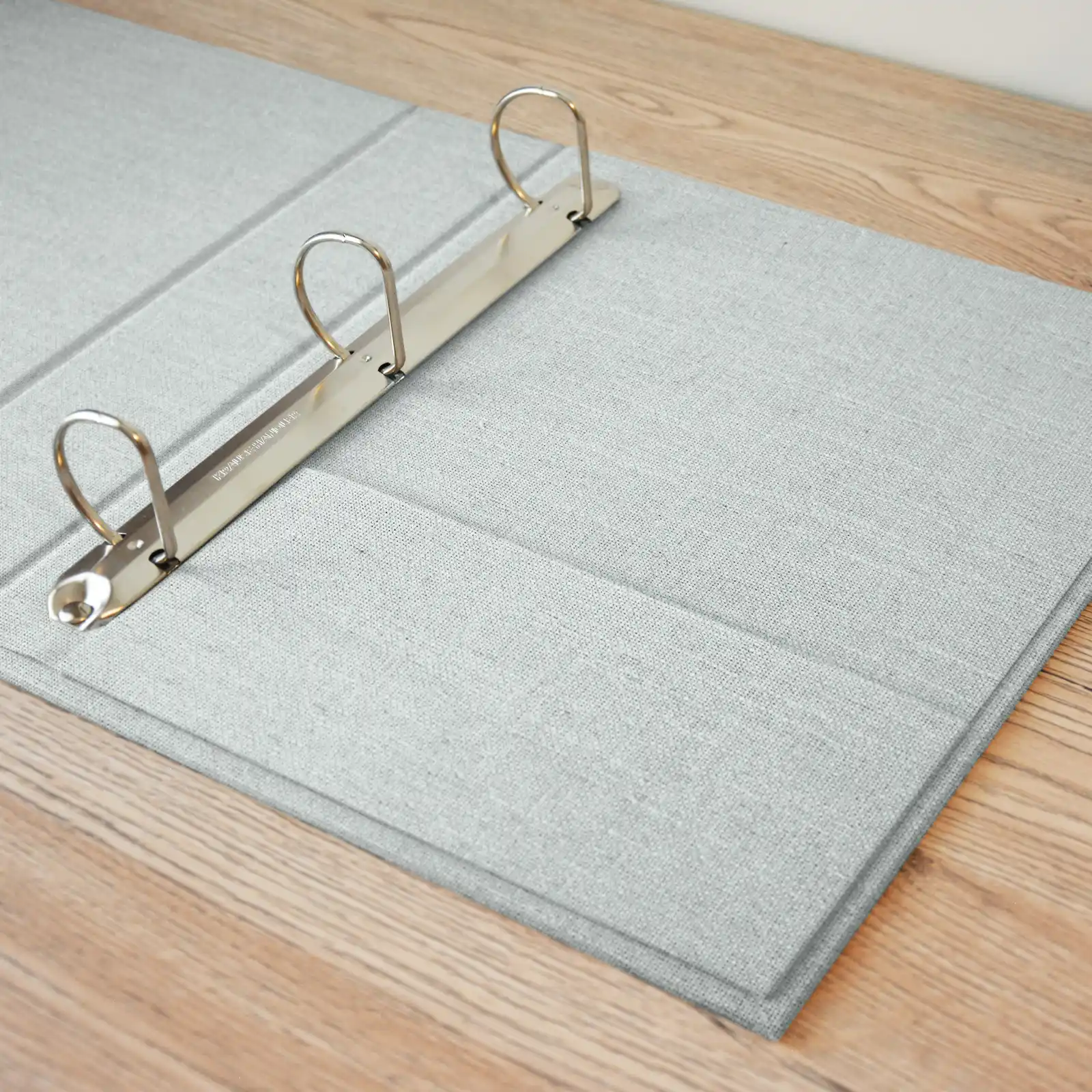 Linen Ring Binder, Pocket on Right Side - Image 4