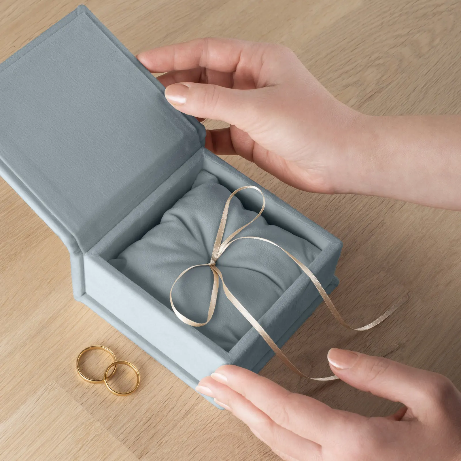 Velvet Ring Bearer Box