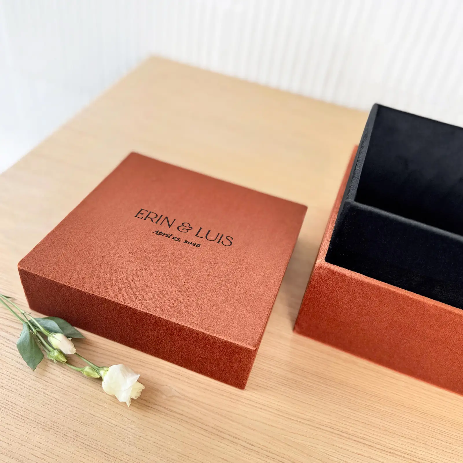 Two Tone Velvet Memory Box with Lid - Image 6