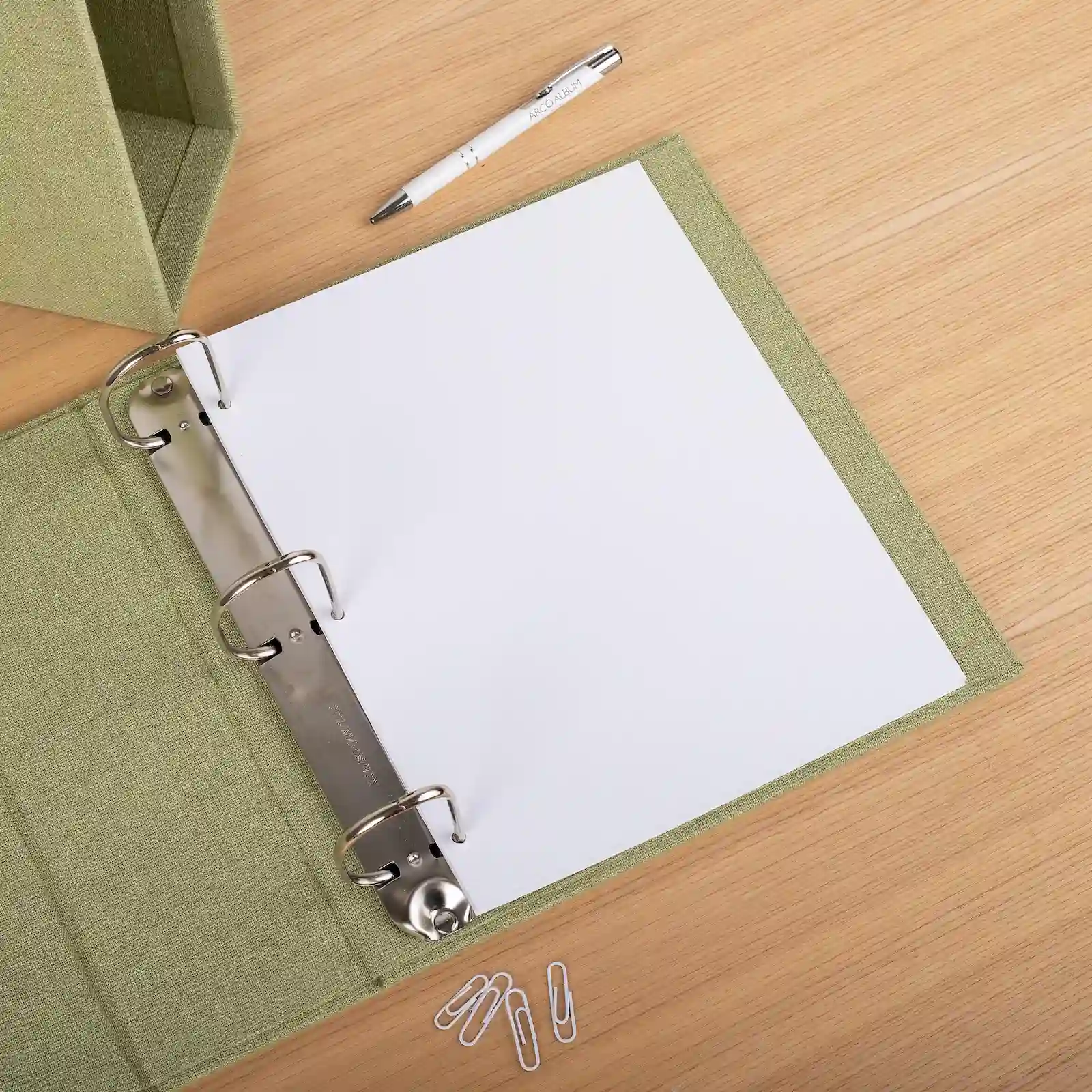 Linen Ring Binder with Slipcase - Image 2